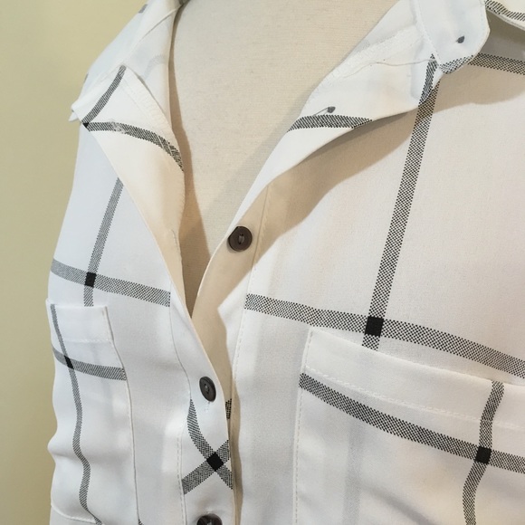 White Windowpane Check Button Front Henley Blouse - Picture 6 of 8